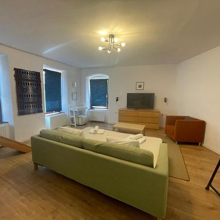 Central Retro Apartment Sibiu Luaran gambar